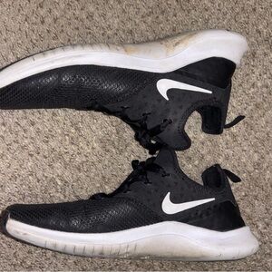 Nike Black and White Women's Sneakers